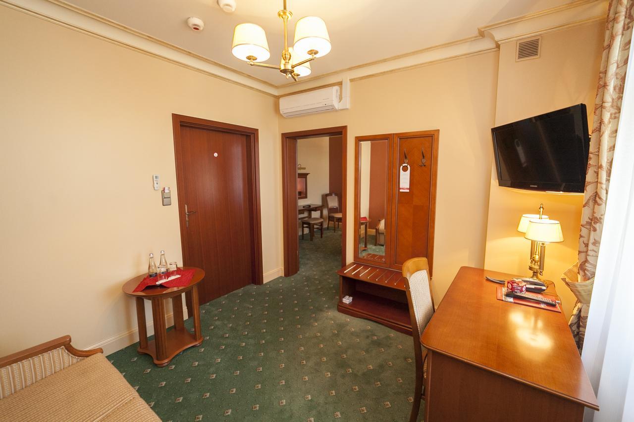 Hotel Przy Mlynie รืบนิค ภายนอก รูปภาพ