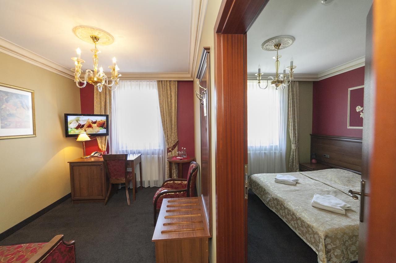 Hotel Przy Mlynie รืบนิค ภายนอก รูปภาพ